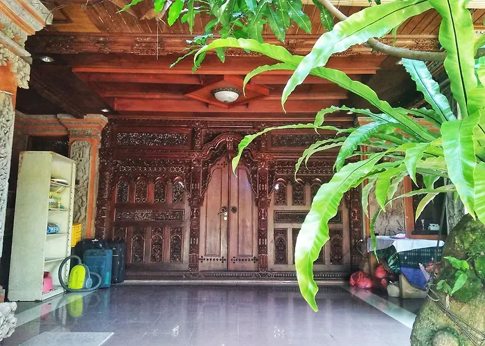 Nuriani 3*